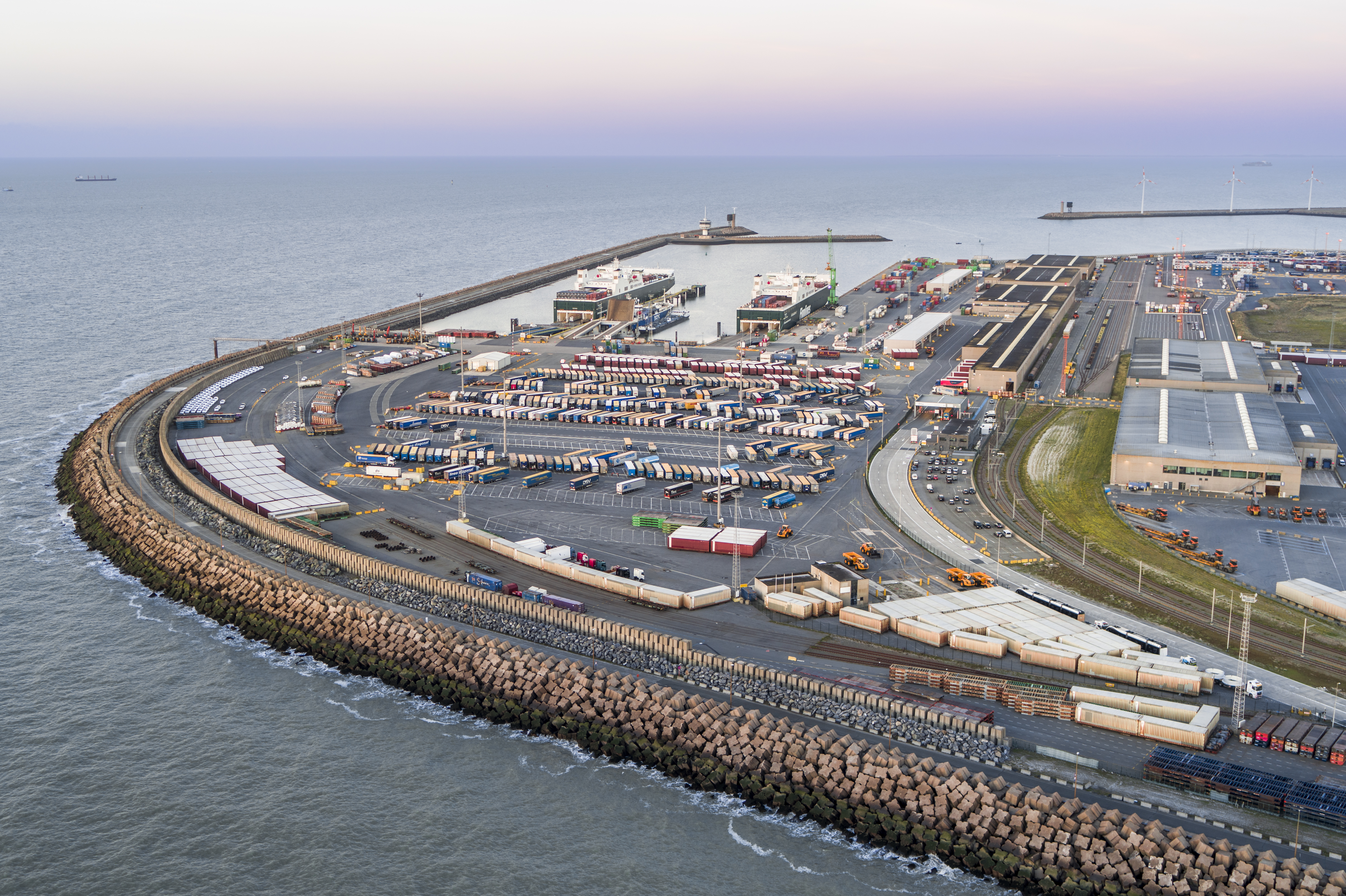 Dronebeeld PSA Zeebrugge