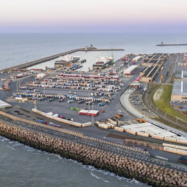 Dronebeeld PSA Zeebrugge